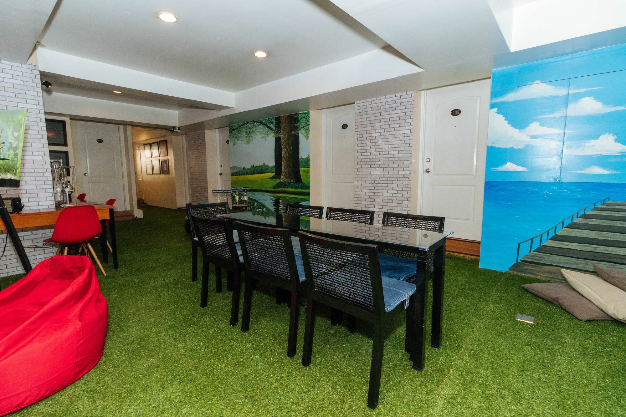 Reddoorz @ Amorsolo Makati Makati City Ngoại thất bức ảnh